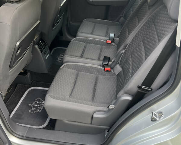 Сірий Фольксваген Туран, об'ємом двигуна 1.4 л та пробігом 193 тис. км за 6500 $, фото 62 на Automoto.ua