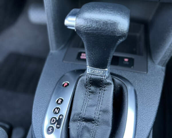 Серый Фольксваген Туран, объемом двигателя 1.4 л и пробегом 175 тыс. км за 7500 $, фото 15 на Automoto.ua