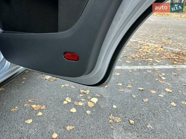 Сірий Фольксваген Туран, об'ємом двигуна 1.6 л та пробігом 196 тис. км за 8199 $, фото 65 на Automoto.ua