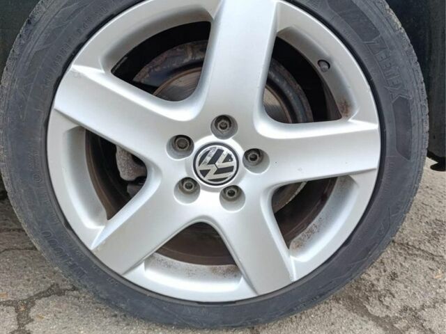 Сірий Фольксваген Туран, об'ємом двигуна 1.4 л та пробігом 227 тис. км за 5999 $, фото 19 на Automoto.ua