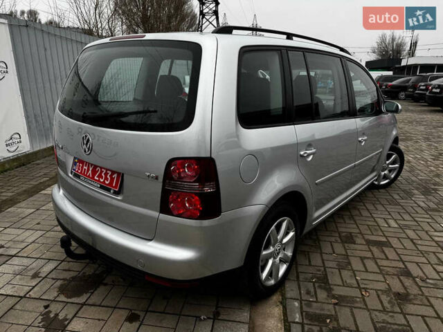 Серый Фольксваген Туран, объемом двигателя 1.4 л и пробегом 149 тыс. км за 7300 $, фото 2 на Automoto.ua