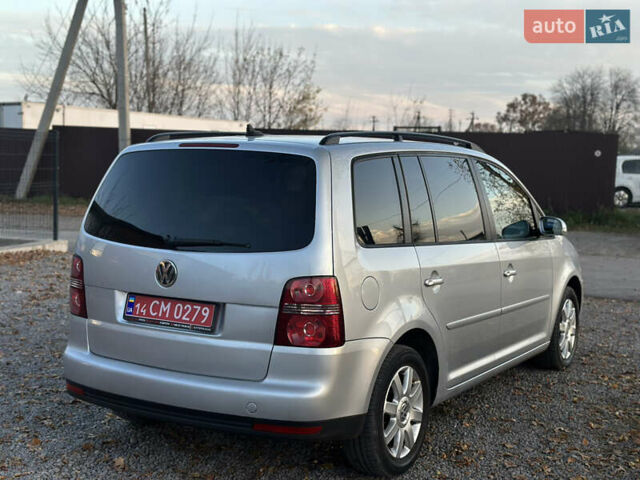 Серый Фольксваген Туран, объемом двигателя 1.6 л и пробегом 236 тыс. км за 8200 $, фото 19 на Automoto.ua