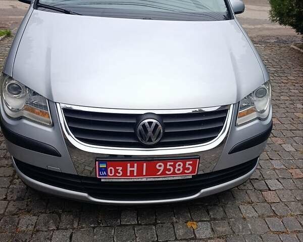 Сірий Фольксваген Туран, об'ємом двигуна 1.6 л та пробігом 216 тис. км за 7700 $, фото 9 на Automoto.ua