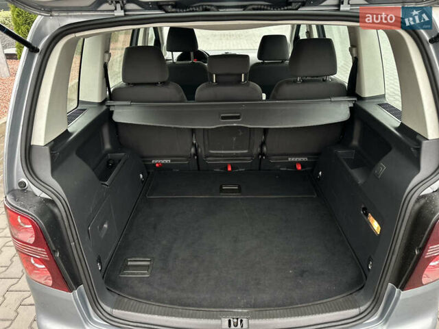 Серый Фольксваген Туран, объемом двигателя 1.4 л и пробегом 240 тыс. км за 6800 $, фото 19 на Automoto.ua