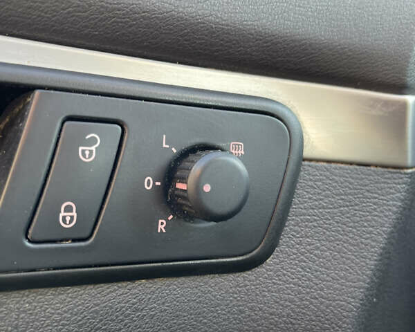 Серый Фольксваген Туран, объемом двигателя 1.39 л и пробегом 196 тыс. км за 7700 $, фото 24 на Automoto.ua