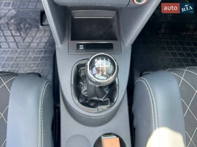Сірий Фольксваген Туран, об'ємом двигуна 1.6 л та пробігом 254 тис. км за 7590 $, фото 25 на Automoto.ua