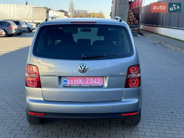 Серый Фольксваген Туран, объемом двигателя 1.4 л и пробегом 188 тыс. км за 6000 $, фото 13 на Automoto.ua