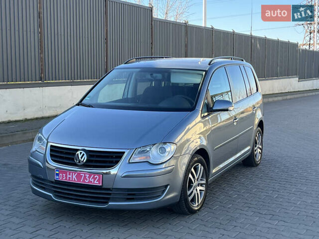 Серый Фольксваген Туран, объемом двигателя 1.4 л и пробегом 188 тыс. км за 6000 $, фото 19 на Automoto.ua