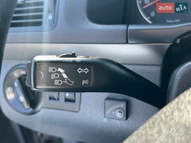 Сірий Фольксваген Туран, об'ємом двигуна 1.6 л та пробігом 254 тис. км за 7590 $, фото 21 на Automoto.ua
