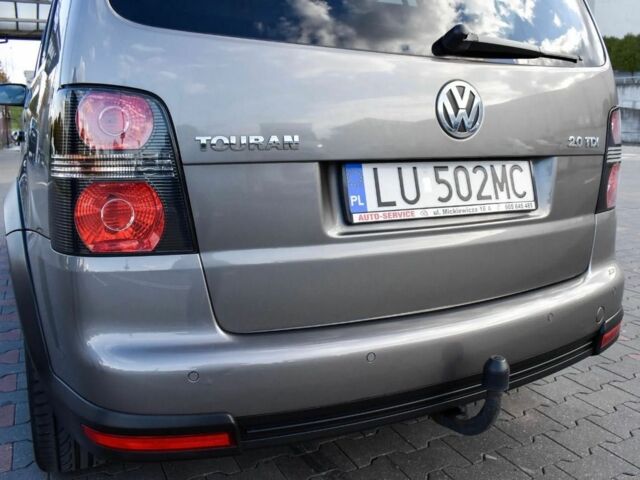 Сірий Фольксваген Туран, об'ємом двигуна 2 л та пробігом 264 тис. км за 5000 $, фото 9 на Automoto.ua