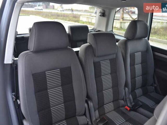 Серый Фольксваген Туран, объемом двигателя 1.6 л и пробегом 176 тыс. км за 8550 $, фото 22 на Automoto.ua