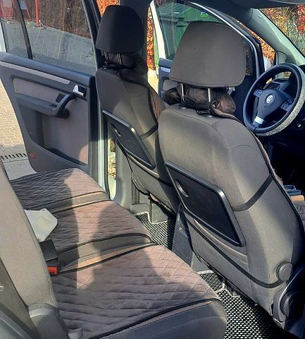 Серый Фольксваген Туран, объемом двигателя 1.4 л и пробегом 317 тыс. км за 7500 $, фото 6 на Automoto.ua