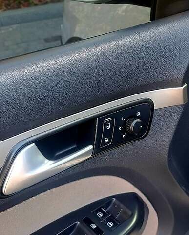 Серый Фольксваген Туран, объемом двигателя 1.4 л и пробегом 317 тыс. км за 7500 $, фото 7 на Automoto.ua