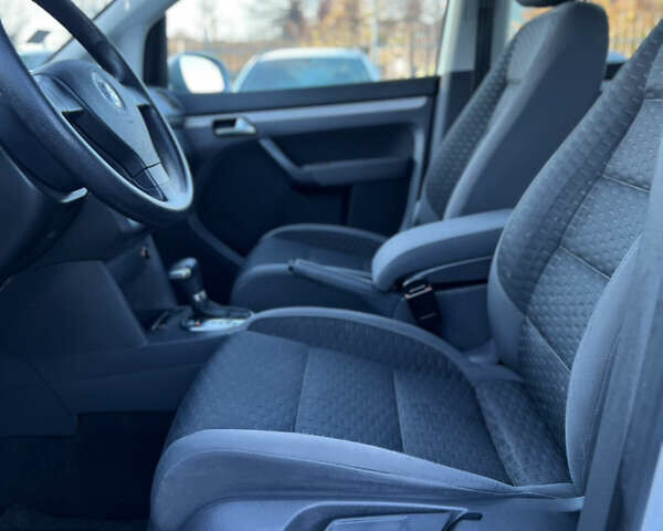 Серый Фольксваген Туран, объемом двигателя 1.4 л и пробегом 175 тыс. км за 7500 $, фото 8 на Automoto.ua