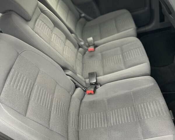 Сірий Фольксваген Туран, об'ємом двигуна 1.4 л та пробігом 205 тис. км за 6950 $, фото 26 на Automoto.ua