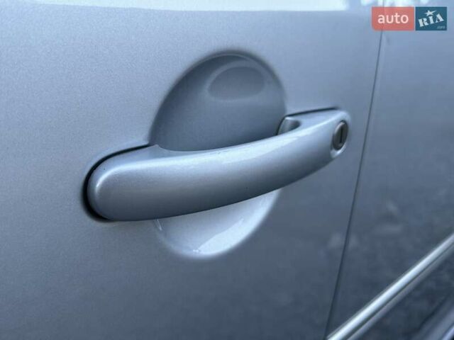 Серый Фольксваген Туран, объемом двигателя 1.4 л и пробегом 142 тыс. км за 8650 $, фото 33 на Automoto.ua