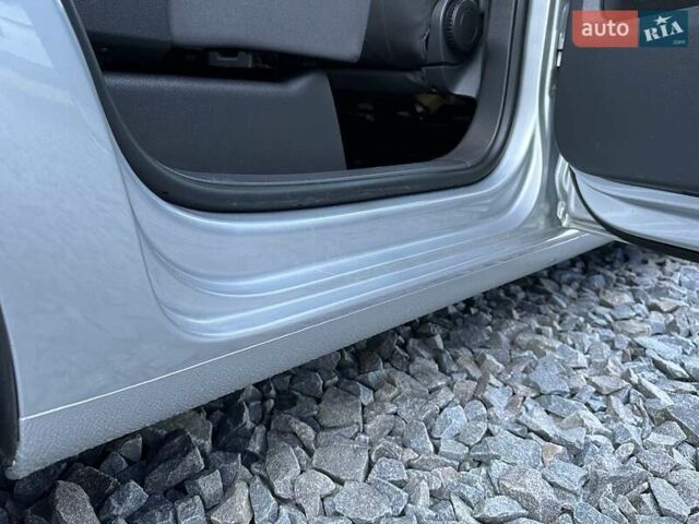 Серый Фольксваген Туран, объемом двигателя 1.4 л и пробегом 142 тыс. км за 8650 $, фото 73 на Automoto.ua