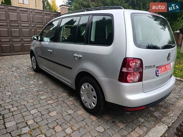 Сірий Фольксваген Туран, об'ємом двигуна 1.6 л та пробігом 216 тис. км за 7700 $, фото 13 на Automoto.ua