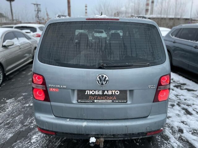 Серый Фольксваген Туран, объемом двигателя 1.9 л и пробегом 237 тыс. км за 6700 $, фото 4 на Automoto.ua