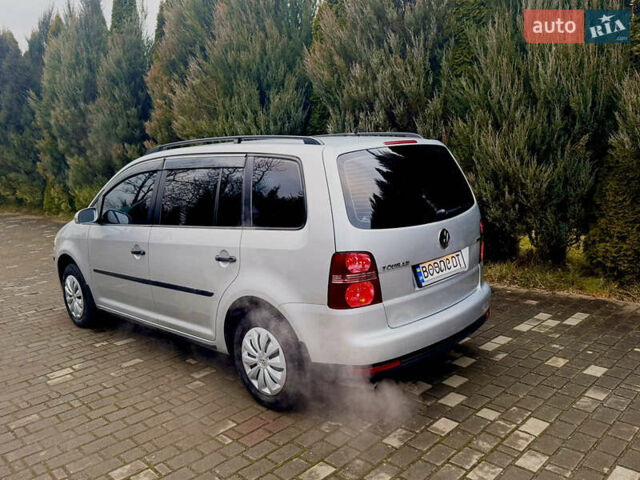 Серый Фольксваген Туран, объемом двигателя 1.98 л и пробегом 220 тыс. км за 6800 $, фото 6 на Automoto.ua