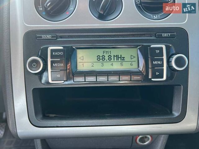 Сірий Фольксваген Туран, об'ємом двигуна 1.6 л та пробігом 254 тис. км за 7590 $, фото 24 на Automoto.ua