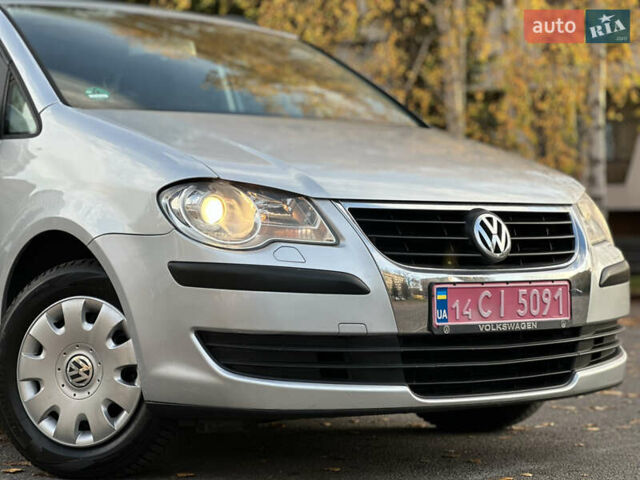 Сірий Фольксваген Туран, об'ємом двигуна 1.6 л та пробігом 196 тис. км за 8199 $, фото 21 на Automoto.ua
