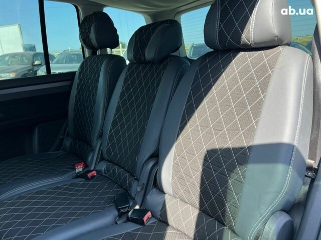 Серый Фольксваген Туран, объемом двигателя 1.6 л и пробегом 254 тыс. км за 7590 $, фото 29 на Automoto.ua