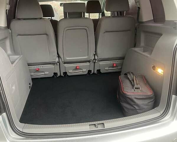 Сірий Фольксваген Туран, об'ємом двигуна 1.4 л та пробігом 179 тис. км за 5956 $, фото 17 на Automoto.ua