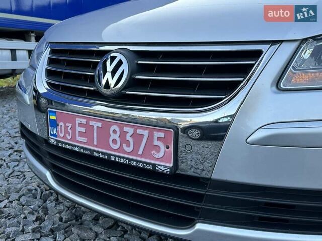 Серый Фольксваген Туран, объемом двигателя 1.4 л и пробегом 142 тыс. км за 8650 $, фото 9 на Automoto.ua