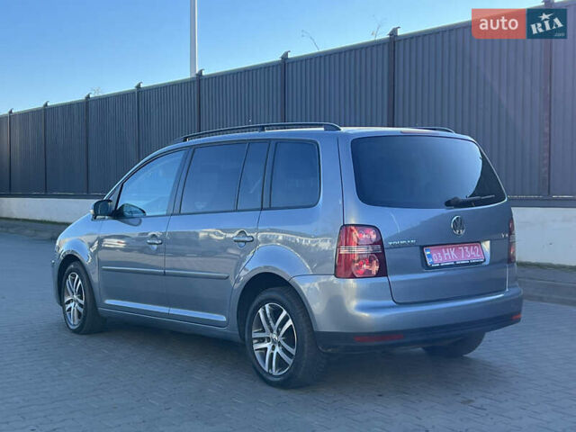 Серый Фольксваген Туран, объемом двигателя 1.4 л и пробегом 188 тыс. км за 6000 $, фото 16 на Automoto.ua