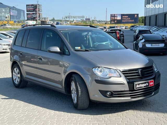 Серый Фольксваген Туран, объемом двигателя 1.6 л и пробегом 254 тыс. км за 7590 $, фото 11 на Automoto.ua