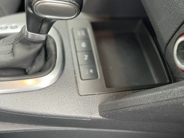 Серый Фольксваген Туран, объемом двигателя 1.4 л и пробегом 205 тыс. км за 6900 $, фото 7 на Automoto.ua