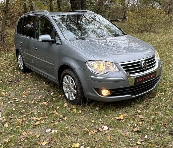 Серый Фольксваген Туран, объемом двигателя 1.4 л и пробегом 187 тыс. км за 8250 $, фото 8 на Automoto.ua