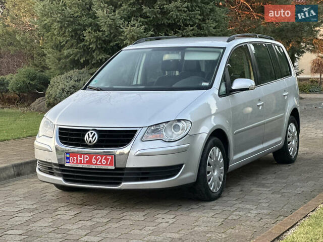 Сірий Фольксваген Туран, об'ємом двигуна 1.6 л та пробігом 211 тис. км за 7350 $, фото 13 на Automoto.ua