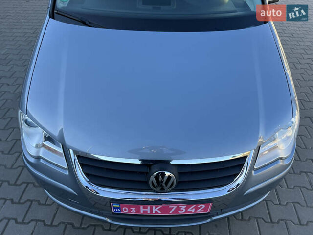 Серый Фольксваген Туран, объемом двигателя 1.4 л и пробегом 188 тыс. км за 6000 $, фото 31 на Automoto.ua