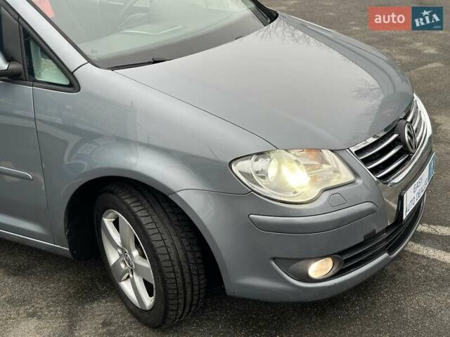 Серый Фольксваген Туран, объемом двигателя 1.39 л и пробегом 263 тыс. км за 6290 $, фото 13 на Automoto.ua