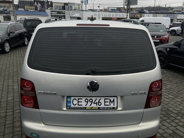 Серый Фольксваген Туран, объемом двигателя 2 л и пробегом 326 тыс. км за 7600 $, фото 3 на Automoto.ua