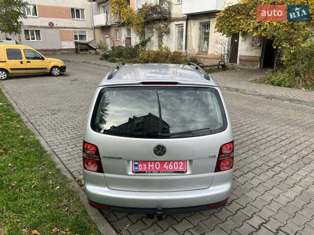 Сірий Фольксваген Туран, об'ємом двигуна 1.4 л та пробігом 193 тис. км за 6500 $, фото 40 на Automoto.ua