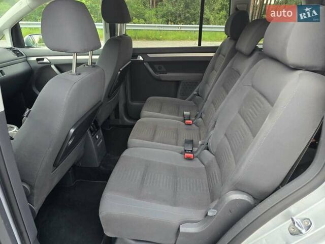 Серый Фольксваген Туран, объемом двигателя 2 л и пробегом 237 тыс. км за 9699 $, фото 25 на Automoto.ua