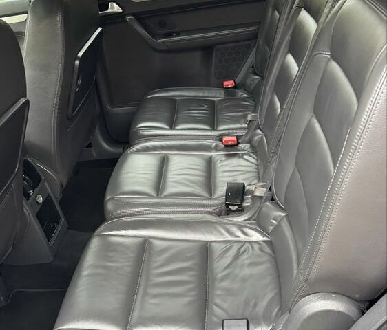 Серый Фольксваген Туран, объемом двигателя 1.4 л и пробегом 187 тыс. км за 8250 $, фото 5 на Automoto.ua