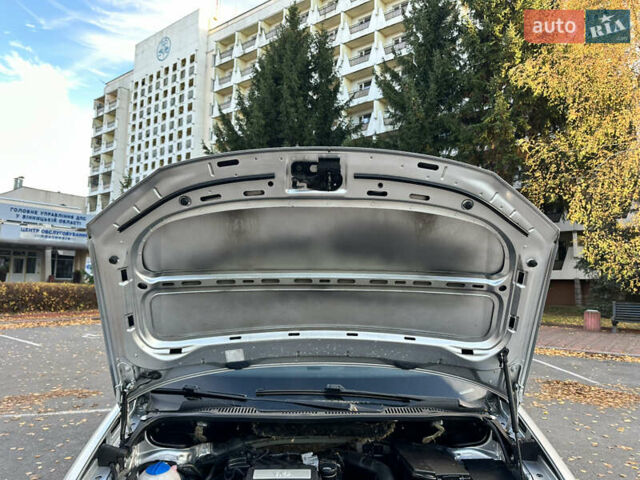 Сірий Фольксваген Туран, об'ємом двигуна 1.6 л та пробігом 196 тис. км за 8199 $, фото 73 на Automoto.ua