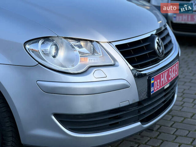 Серый Фольксваген Туран, объемом двигателя 1.4 л и пробегом 175 тыс. км за 7500 $, фото 18 на Automoto.ua