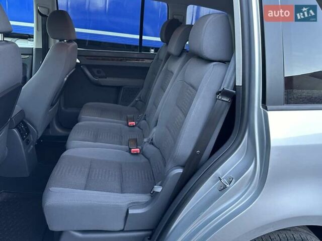 Серый Фольксваген Туран, объемом двигателя 1.4 л и пробегом 142 тыс. км за 8650 $, фото 64 на Automoto.ua