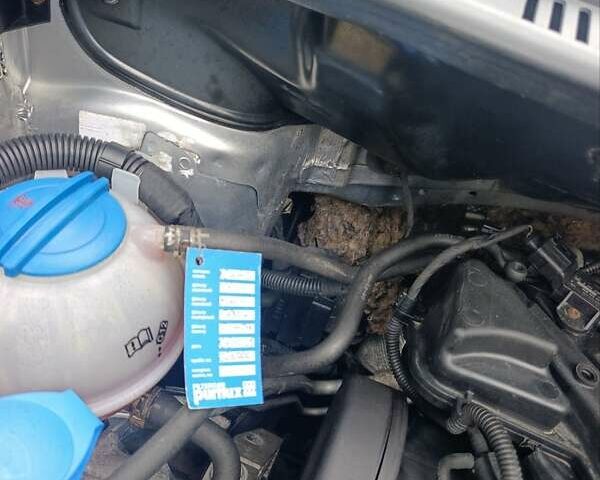 Сірий Фольксваген Туран, об'ємом двигуна 1.6 л та пробігом 216 тис. км за 7700 $, фото 27 на Automoto.ua