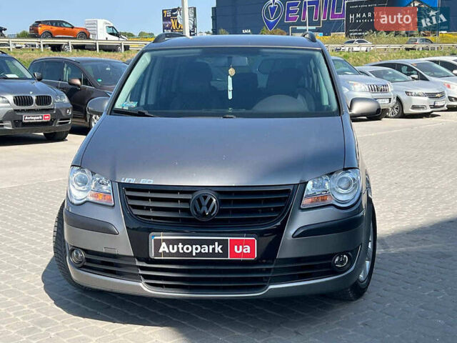 Сірий Фольксваген Туран, об'ємом двигуна 1.6 л та пробігом 254 тис. км за 7590 $, фото 1 на Automoto.ua