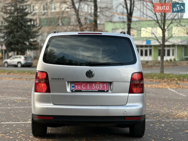Сірий Фольксваген Туран, об'ємом двигуна 1.6 л та пробігом 196 тис. км за 8199 $, фото 30 на Automoto.ua