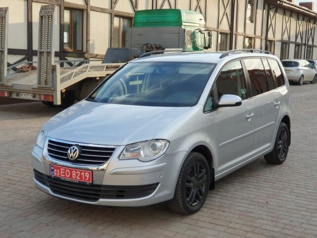 Сірий Фольксваген Туран, об'ємом двигуна 1.9 л та пробігом 224 тис. км за 8990 $, фото 10 на Automoto.ua