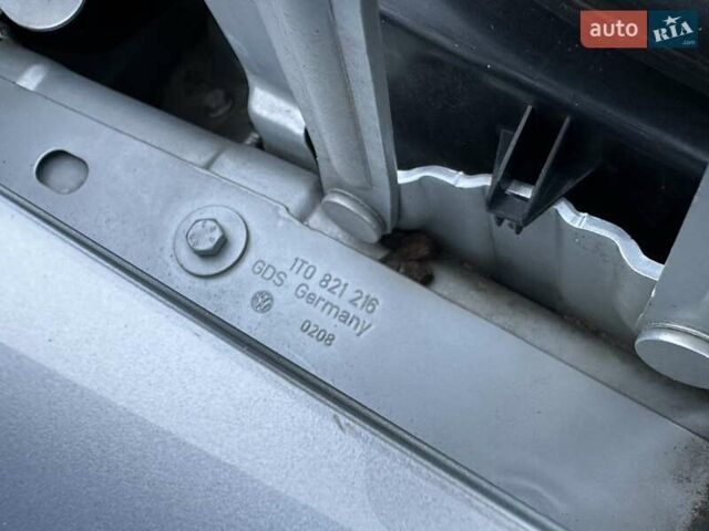 Серый Фольксваген Туран, объемом двигателя 1.4 л и пробегом 142 тыс. км за 8650 $, фото 115 на Automoto.ua