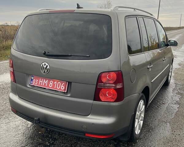 Сірий Фольксваген Туран, об'ємом двигуна 1.4 л та пробігом 205 тис. км за 6950 $, фото 5 на Automoto.ua