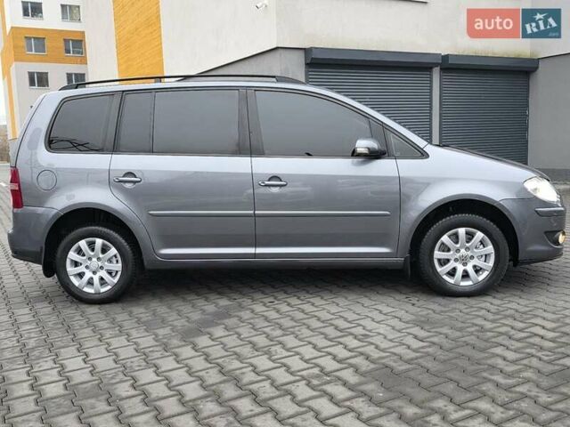 Серый Фольксваген Туран, объемом двигателя 1.4 л и пробегом 223 тыс. км за 5999 $, фото 11 на Automoto.ua